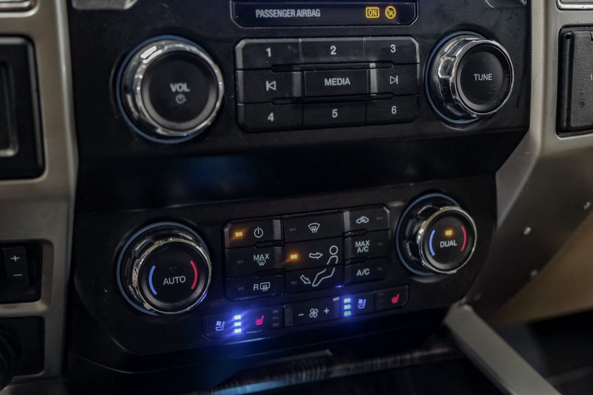 Used 2020 Ford F250 Lariat w/ Lariat Ultimate Package image 35