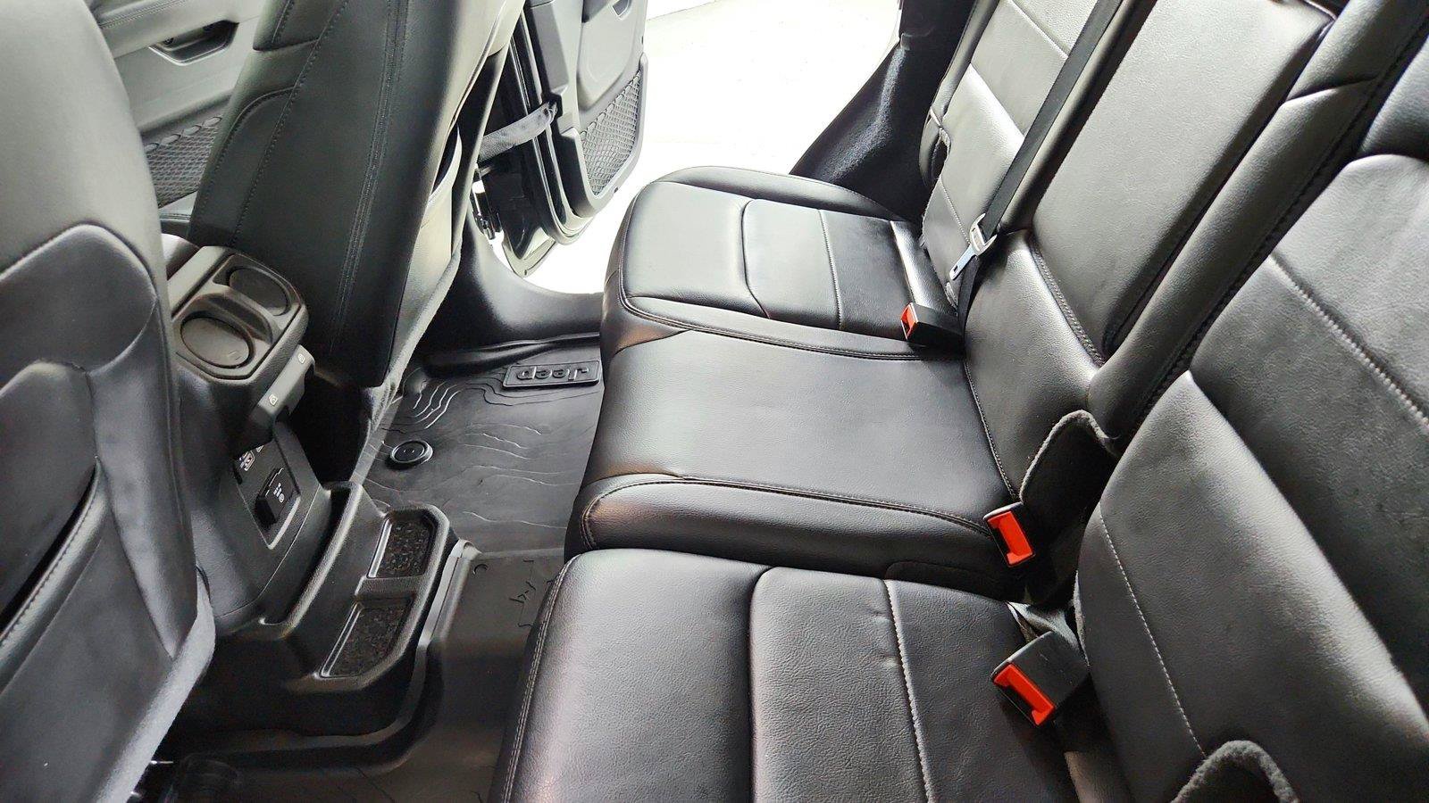 Used 2021 Jeep Wrangler Unlimited Sahara AWD/4WD image 23