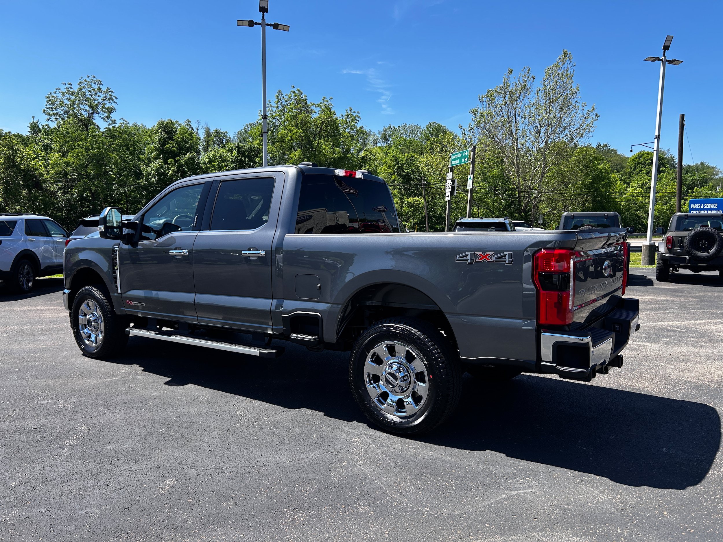 New 2026 Ford F250 Lariat w/ Chrome Package AWD/4WD image 7