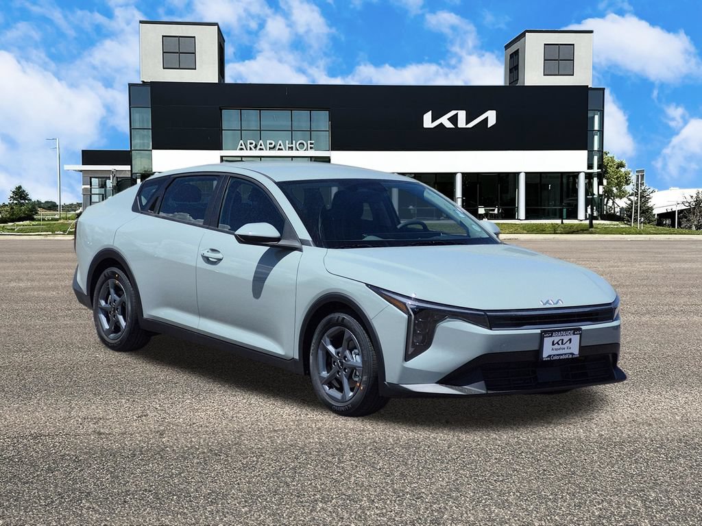 New 2026 Kia K4 FWD image 2