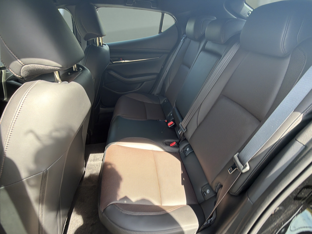 New 2026 MAZDA MAZDA3 2.5 S Hatchback w/ Premium Pkg FWD image 24