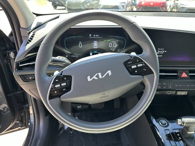 Used 2023 Kia Niro EX FWD image 12