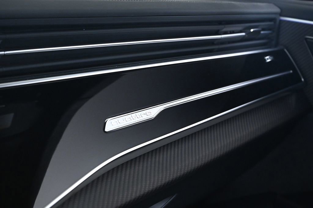 New 2026 Audi RS Q8 performance image 21