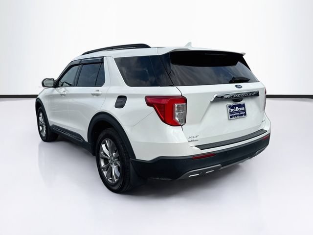 Certified 2022 Ford Explorer XLT w/ Equipment Group 202A AWD/4WD image 8