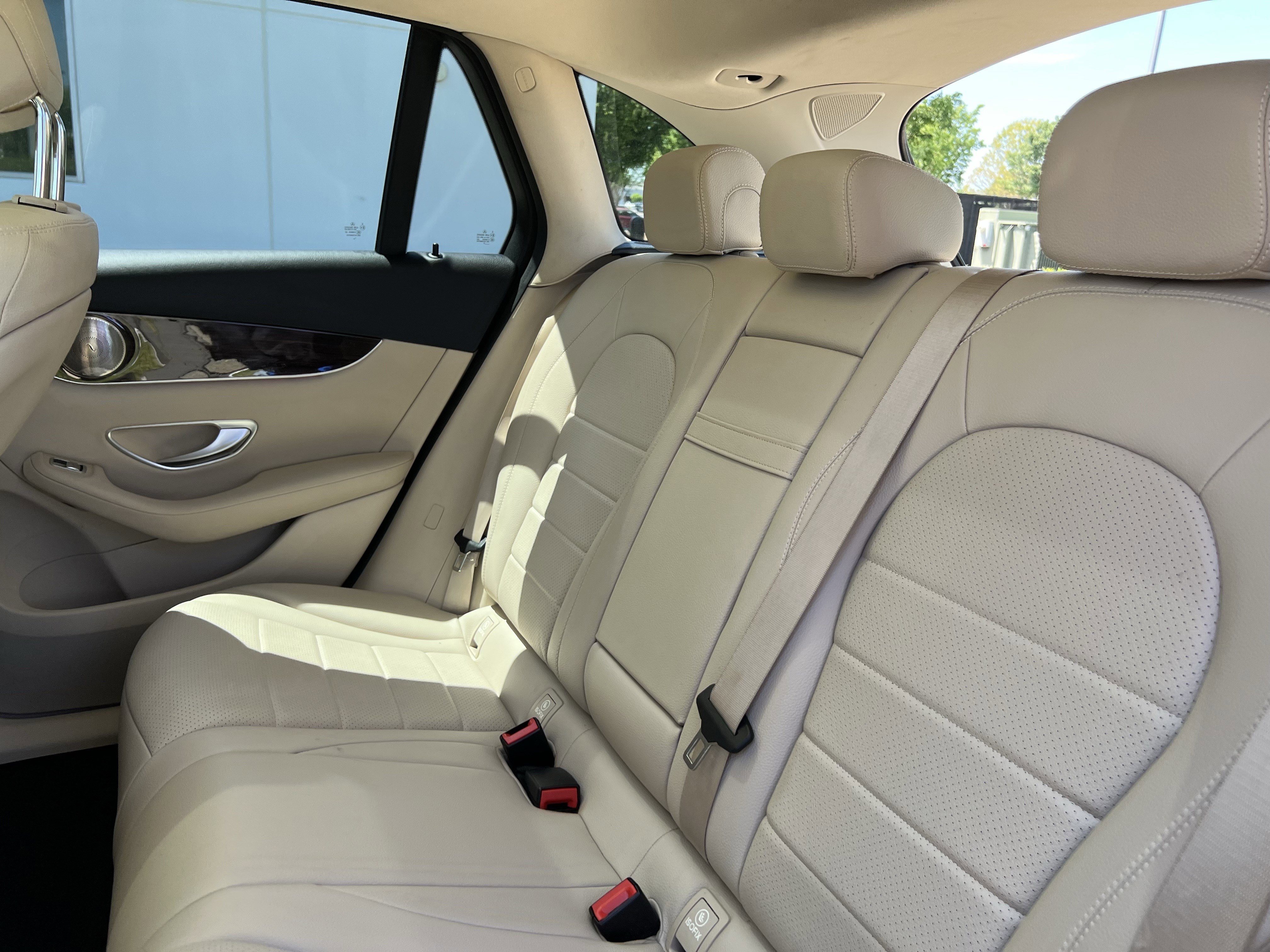 Certified 2021 Mercedes-Benz GLC 300 image 32