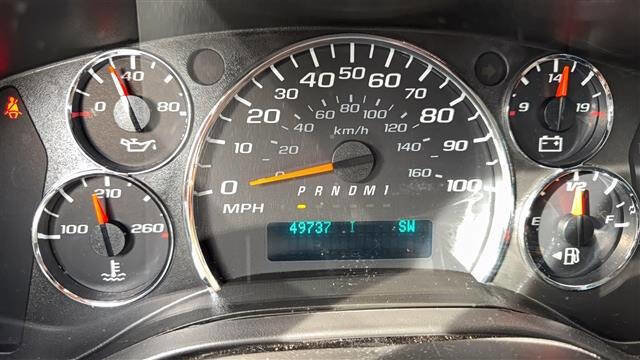 Used 2017 Chevrolet Express 3500 LT w/ LT Preferred Equipment Group image 8