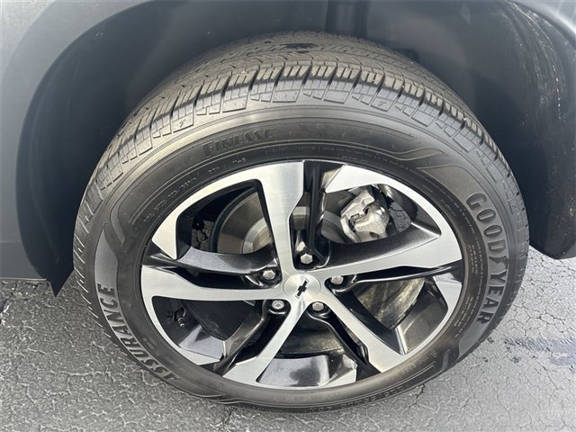 Certified 2024 Chevrolet Trax RS w/ Driver Confidence Package image 30