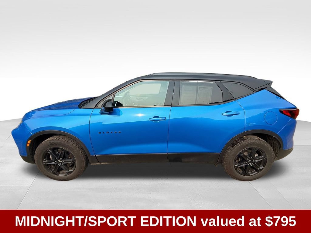 Used 2024 Chevrolet Blazer LT w/ Midnight/Sport Edition AWD/4WD image 3
