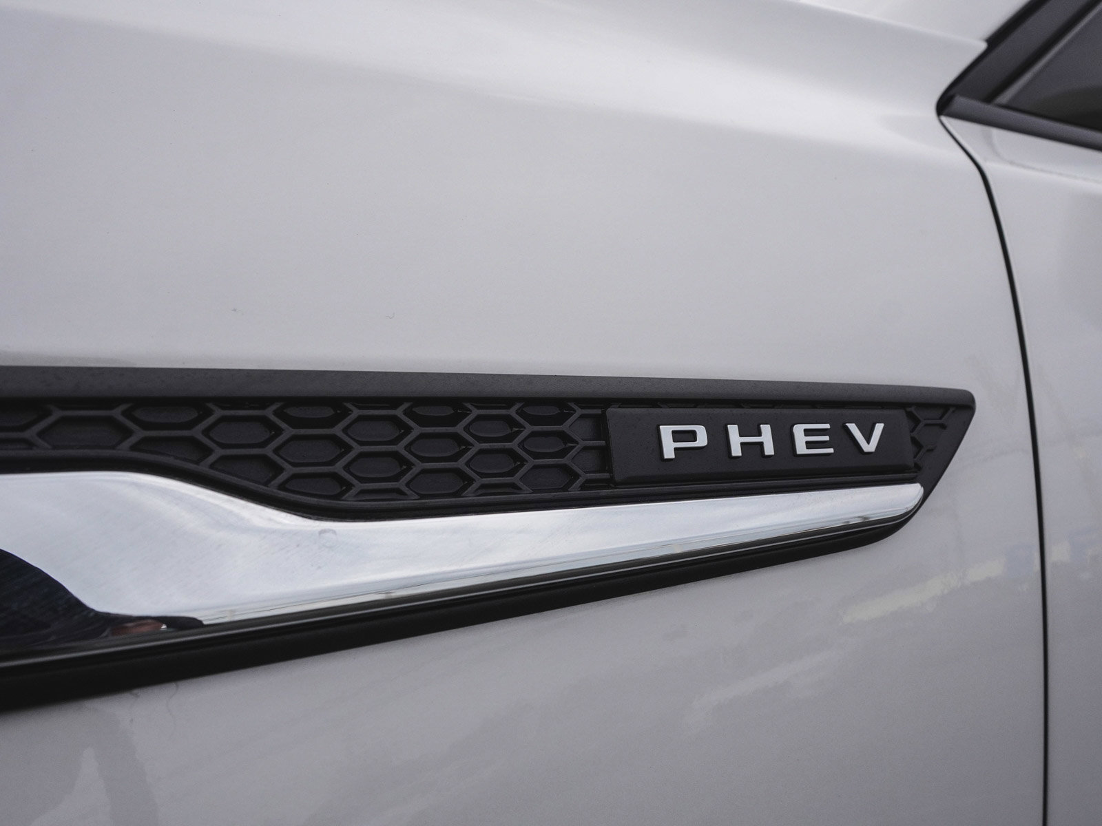 Used 2024 MAZDA CX-90 Plug-In Hybrid w/ Preferred image 46