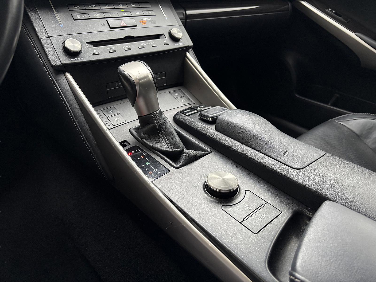 Used 2015 Lexus IS 250 AWD w/ Luxury Package image 28