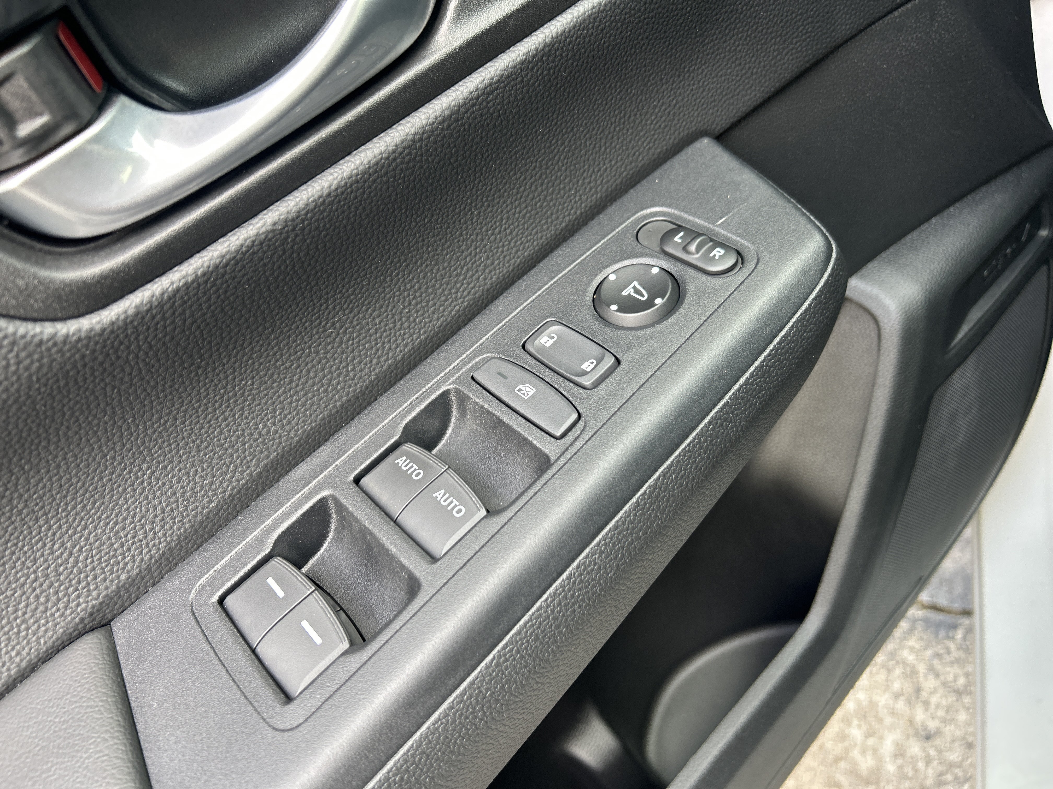 Certified 2024 Honda CR-V EX image 23