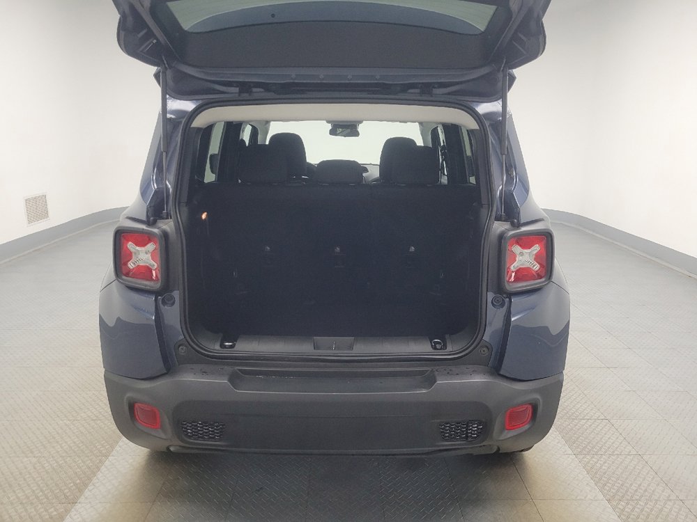 Used 2022 Jeep Renegade Latitude image 29