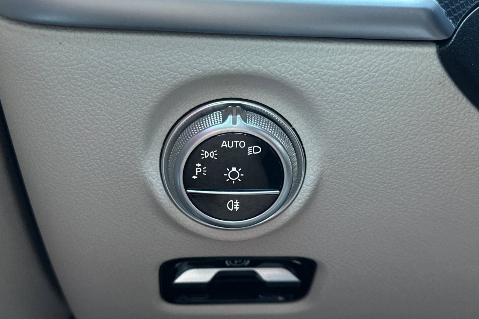 Used 2023 Mercedes-Benz C 300 Sedan image 34