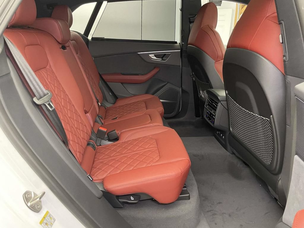 New 2026 Audi SQ8 Premium Plus AWD/4WD image 22