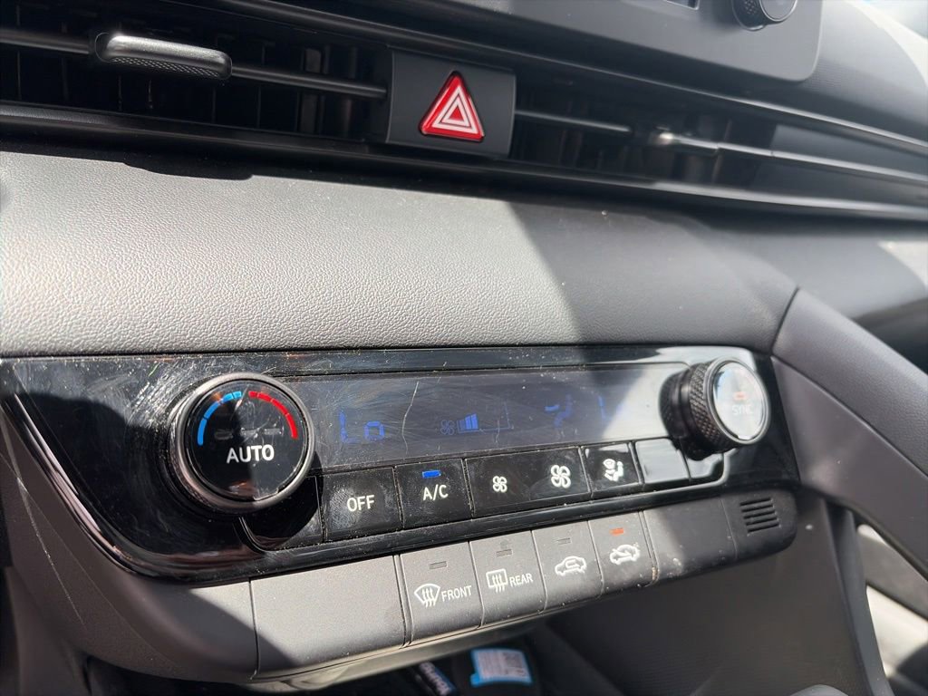 Used 2026 Hyundai Elantra Sport FWD image 18