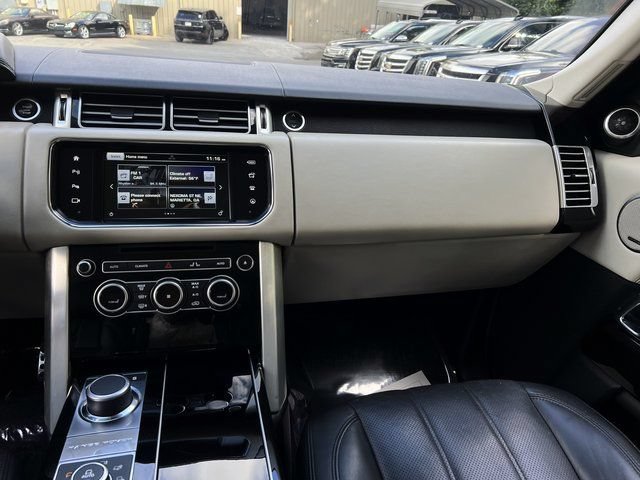 Used 2016 Land Rover Range Rover Supercharged AWD/4WD image 17