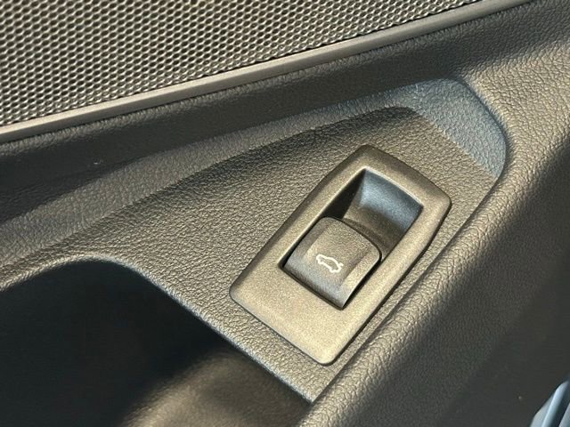 Used 2025 BMW M3 w/ Executive Package image 19