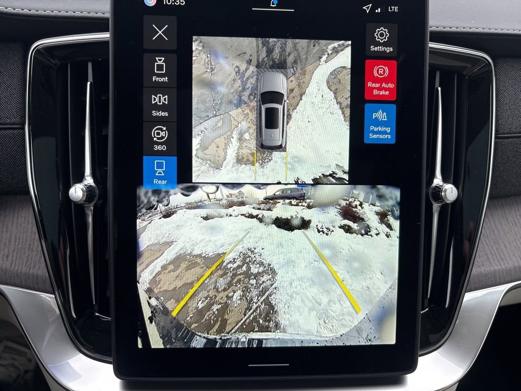 New 2026 Volvo XC90 B6 Ultra w/ Protection Package image 27