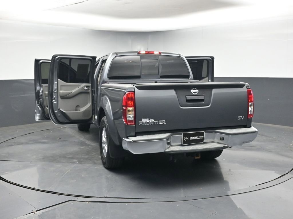 Used 2018 Nissan Frontier SV image 43