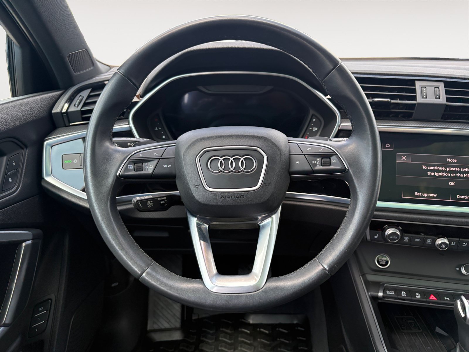 Used 2023 Audi Q3 2.0T Premium Plus w/ Premium Plus Package AWD/4WD image 14