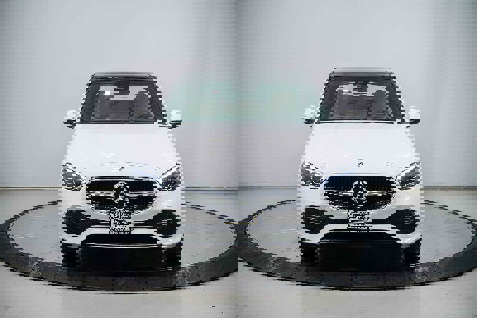 Used 2025 Mercedes-Benz C 300 Sedan image 6