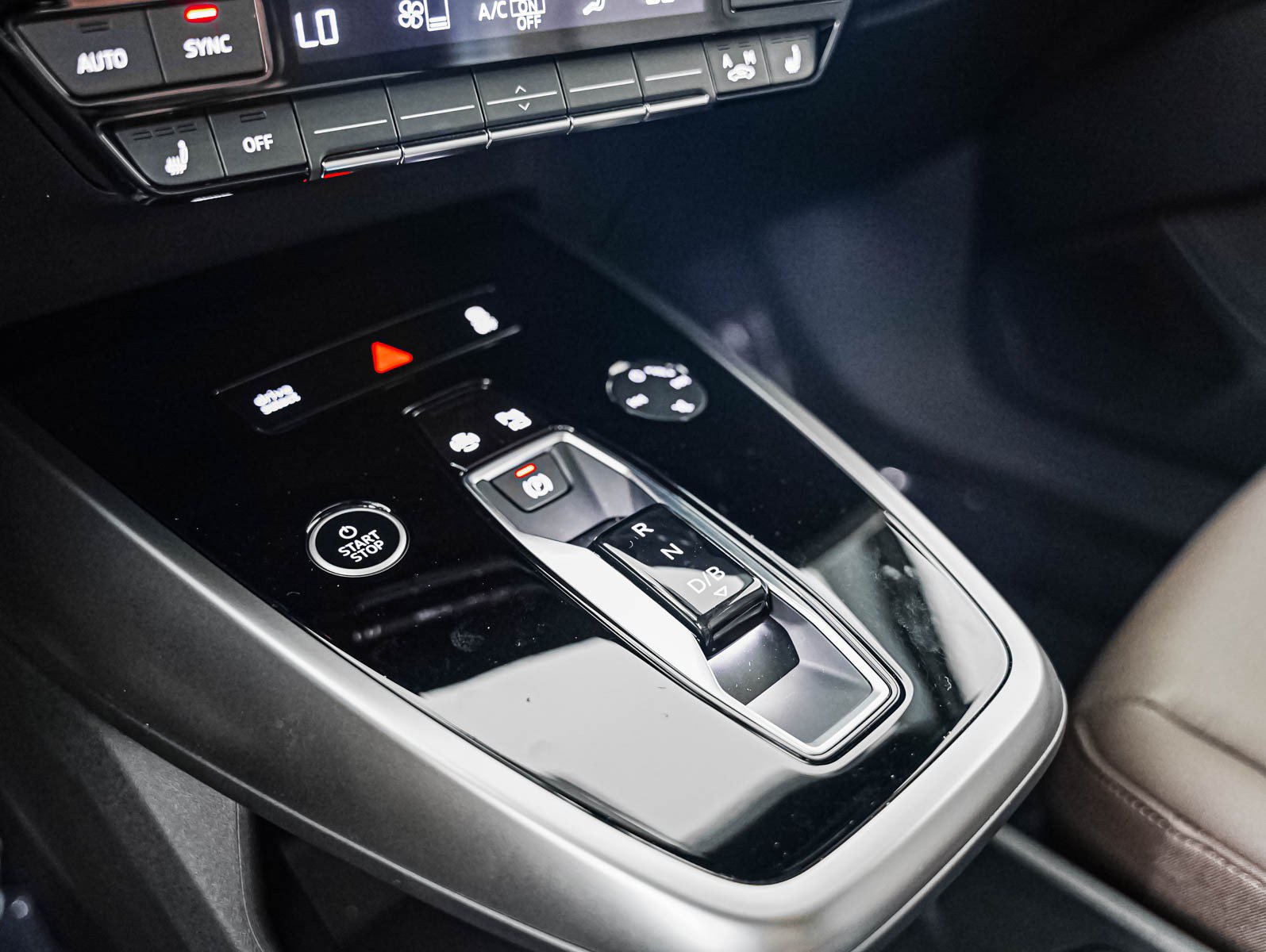 Certified 2023 Audi Q4 e-tron Premium Plus AWD/4WD image 15