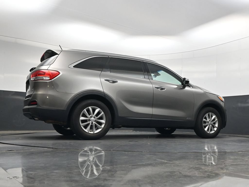 Used 2017 Kia Sorento AWD image 44