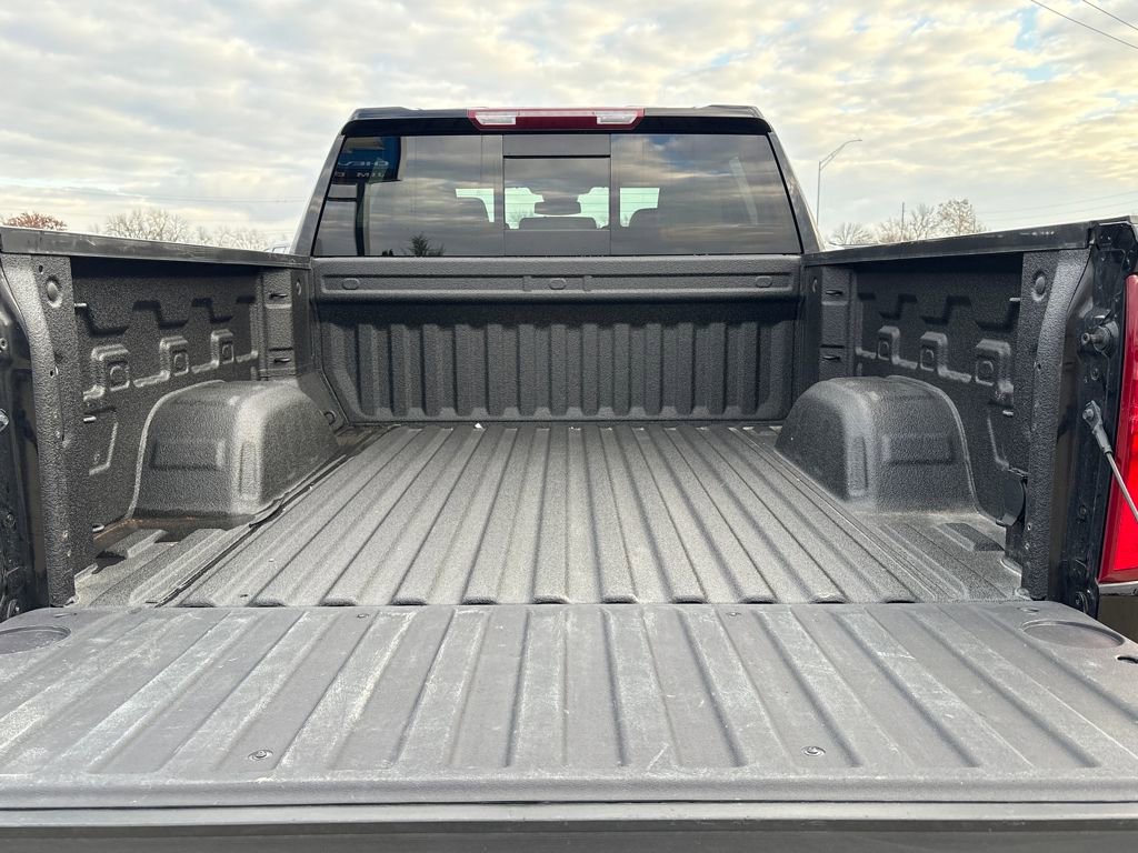 Used 2023 Chevrolet Silverado 1500 LTZ w/ LTZ Premium Package image 28