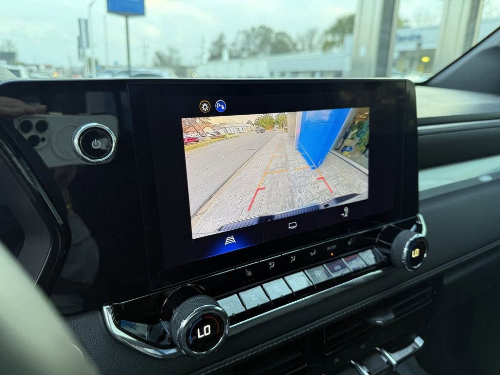 New 2026 Chevrolet Colorado LT image 16