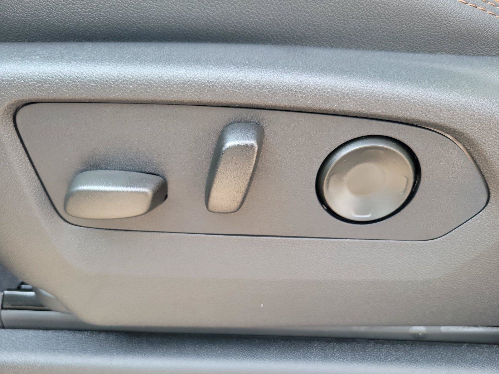 New 2026 GMC Yukon XL AT4 AWD/4WD image 19