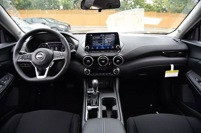 New 2025 Nissan Sentra SV image 8