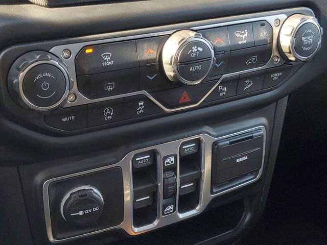 Used 2018 Jeep Wrangler Unlimited Sahara w/ Dual Top Group image 25