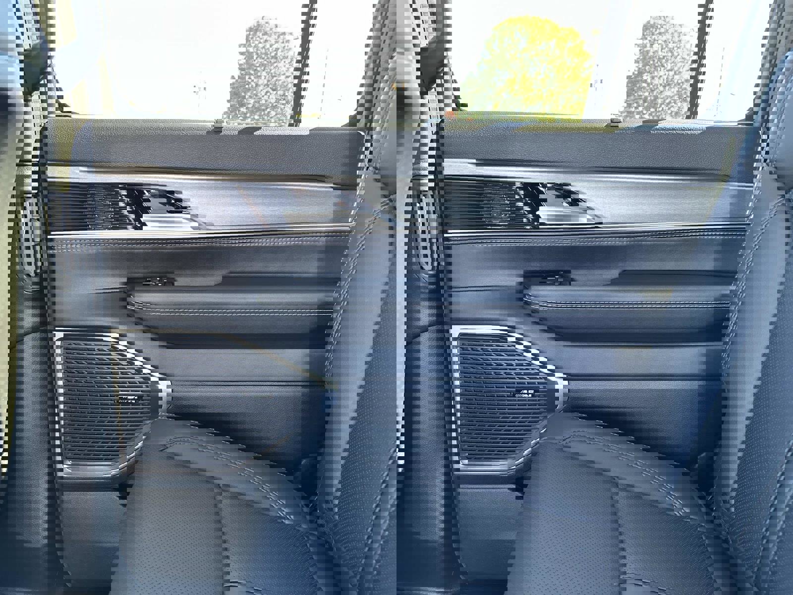 New 2025 Jeep Wagoneer 4WD image 16