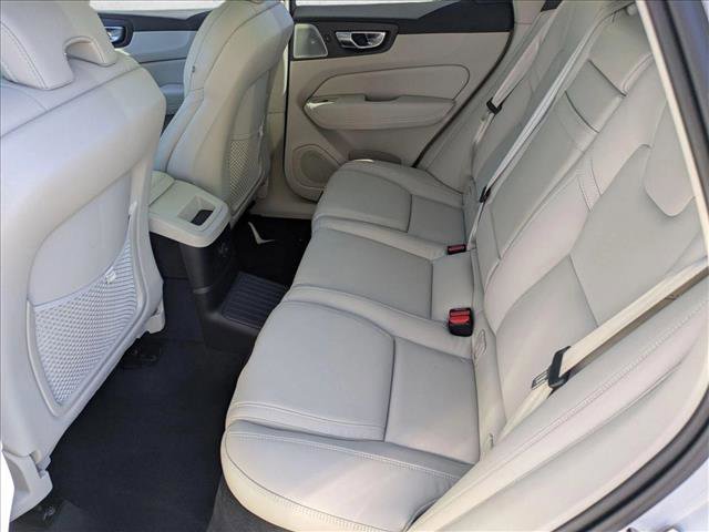 Used 2022 Volvo XC60 T8 Inscription w/ Advanced Package image 19