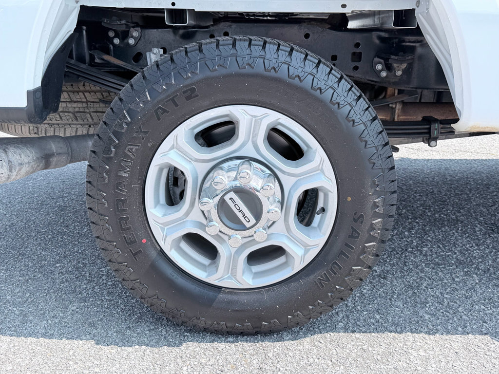 Used 2026 Ford F350 XLT AWD/4WD image 35