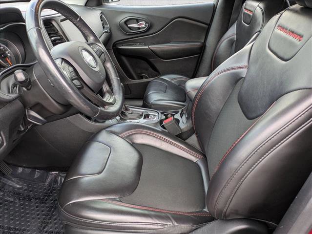 Used 2019 Jeep Cherokee Trailhawk image 15
