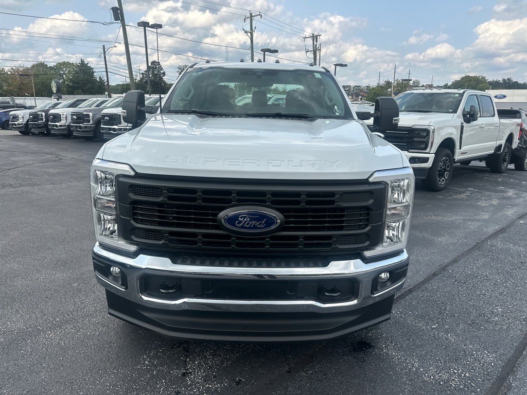 New 2026 Ford F350 XL image 2