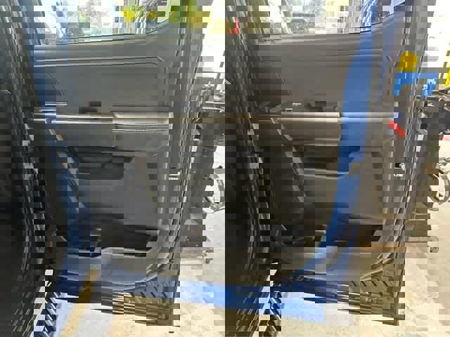 Used 2022 Ford F150 XLT w/ Equipment Group 302A High image 29