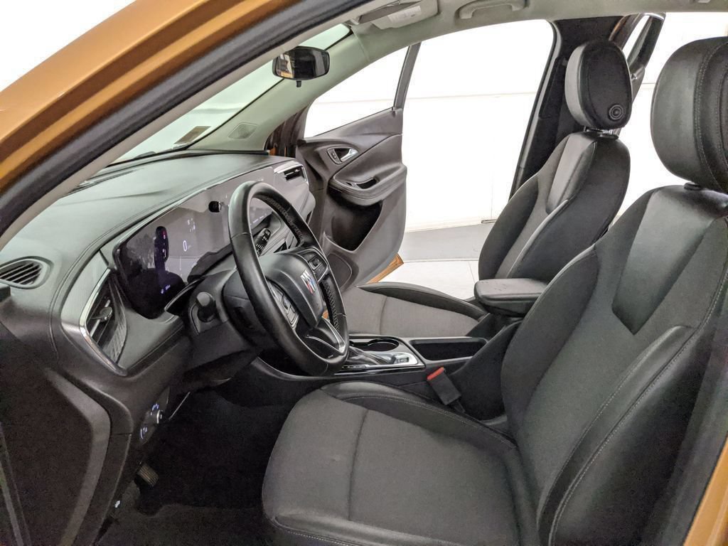 Used 2025 Buick Encore GX Preferred FWD image 16