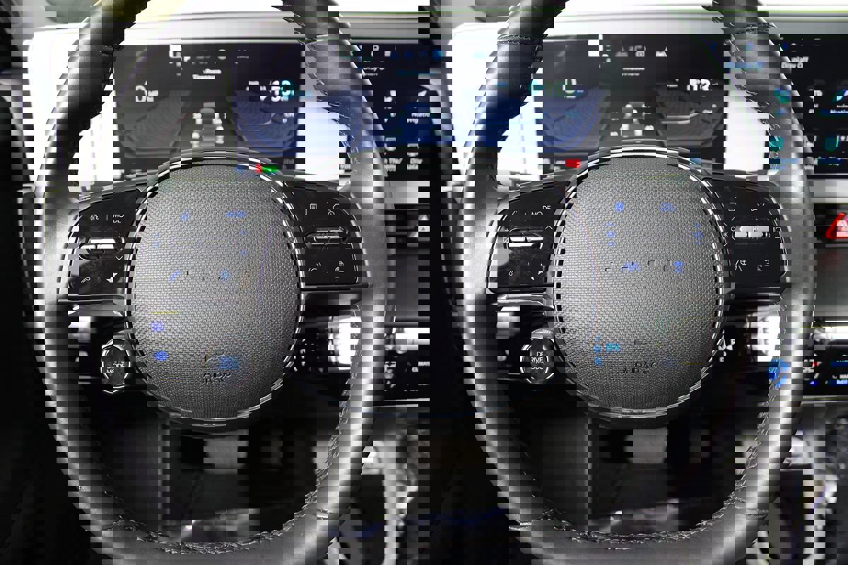 Used 2024 Hyundai Ioniq 5 SEL image 7