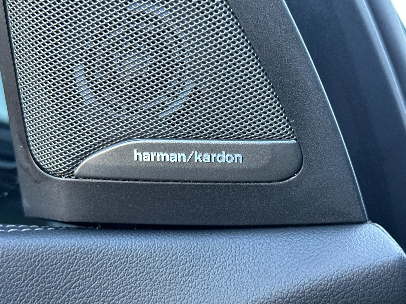 Used 2020 BMW X5 xDrive40i w/ Premium Package image 20