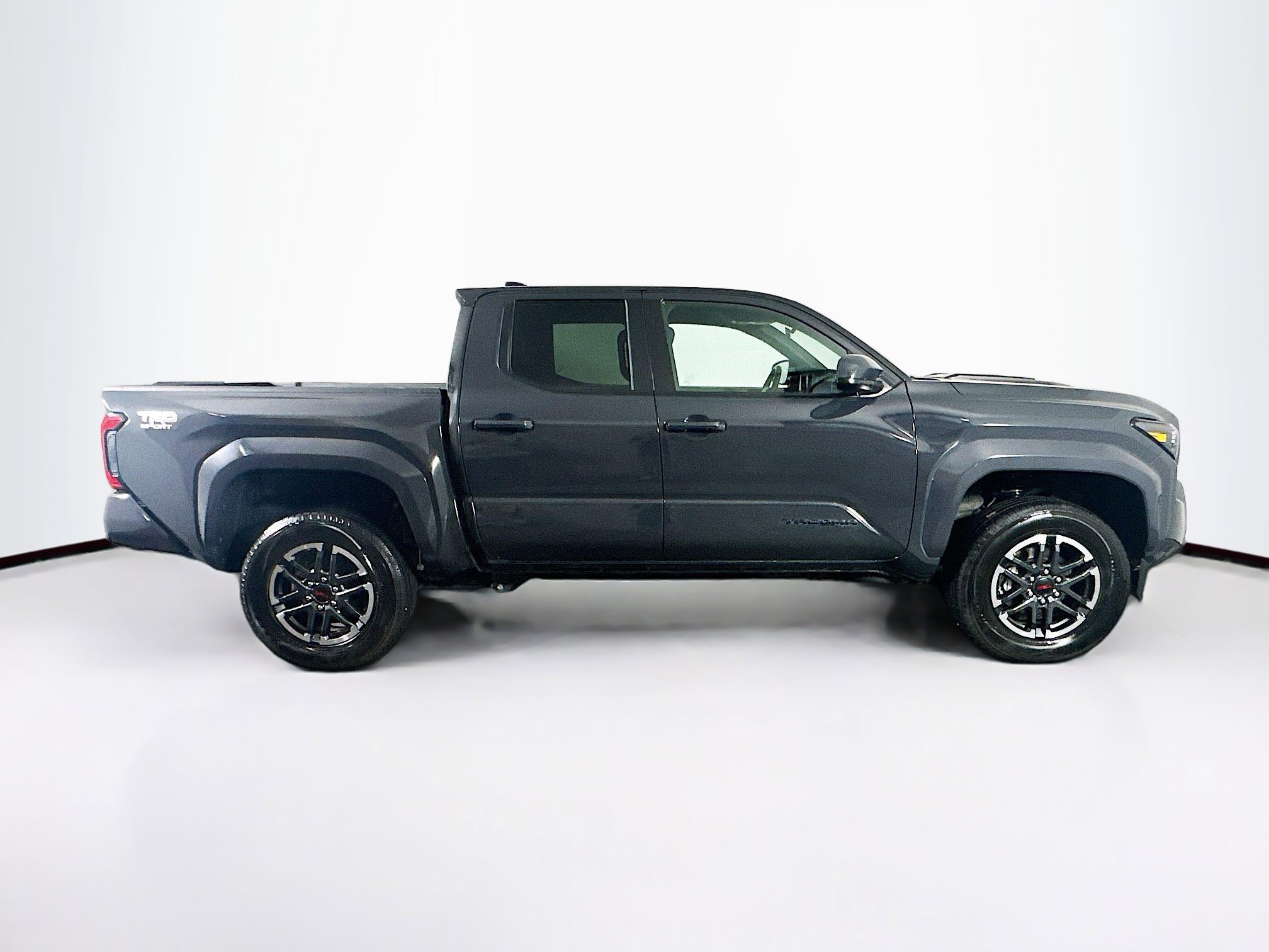 Used 2025 Toyota Tacoma TRD Sport image 10