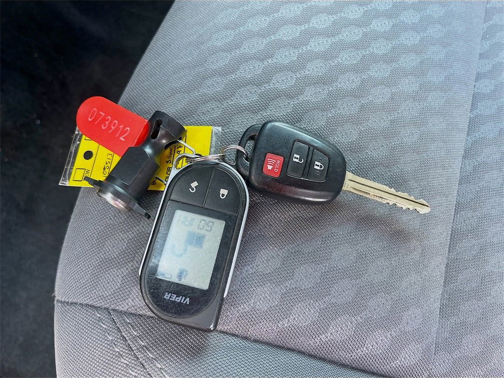 Used 2021 Toyota Tacoma SR image 31