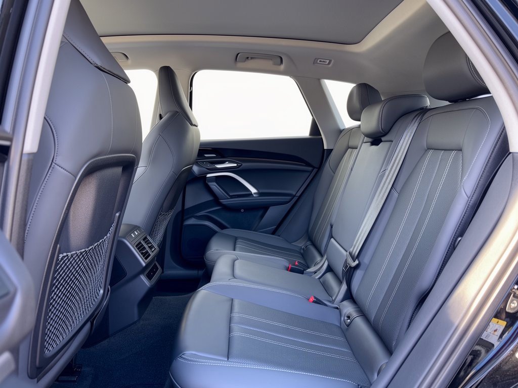 Certified 2025 Audi Q5 Premium w/ Premium Plus AWD/4WD image 25