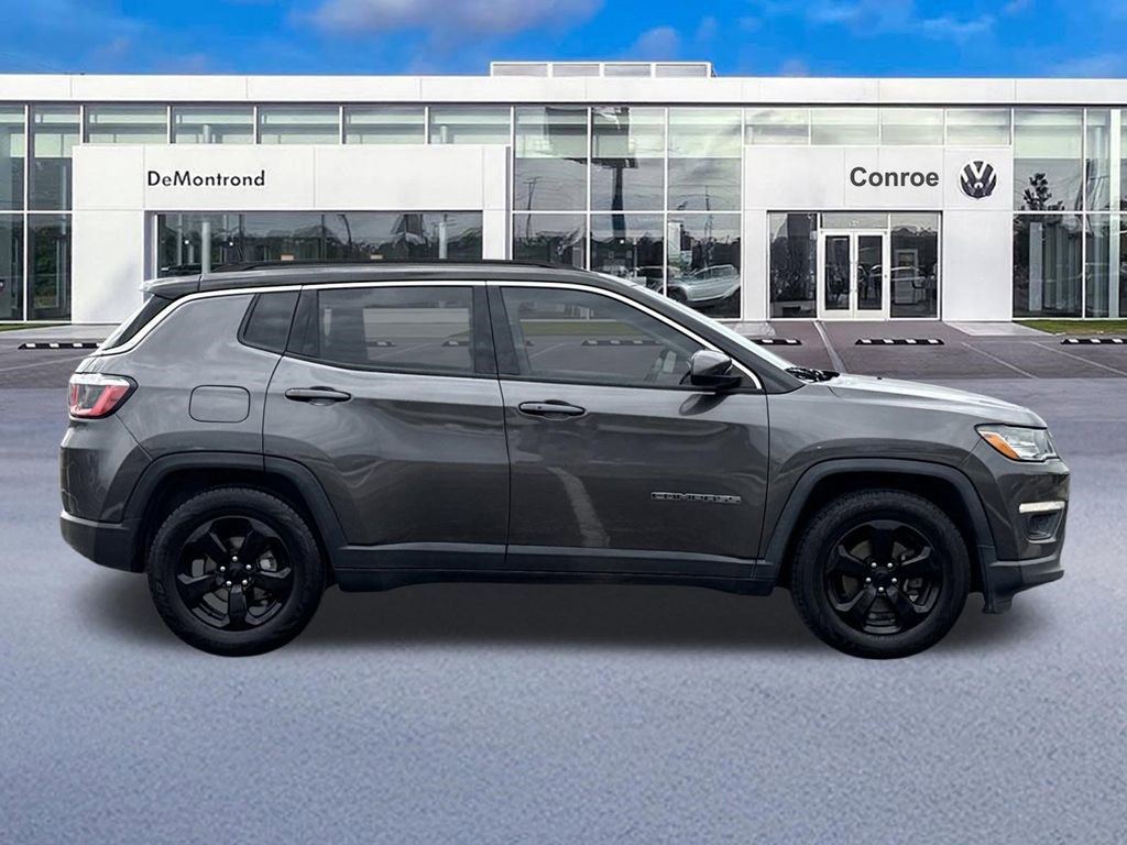 Used 2020 Jeep Compass Latitude image 4