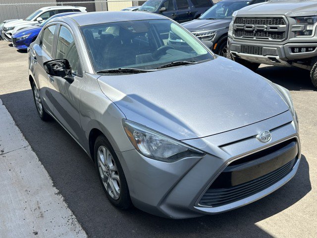 Used 2016 Scion iA FWD image 4