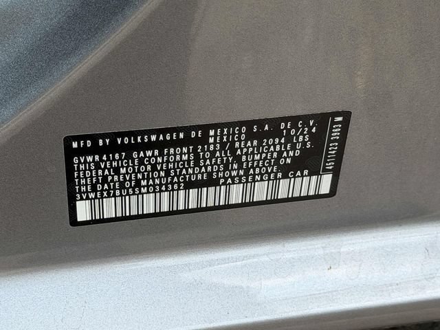 Used 2025 Volkswagen Jetta SE FWD image 19