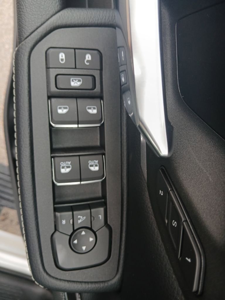 New 2026 RAM 1500 Laramie AWD/4WD image 33