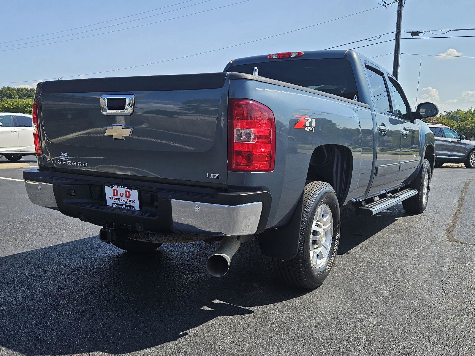 Used 2008 Chevrolet Silverado 2500 LTZ w/ Safety Package AWD/4WD image 2