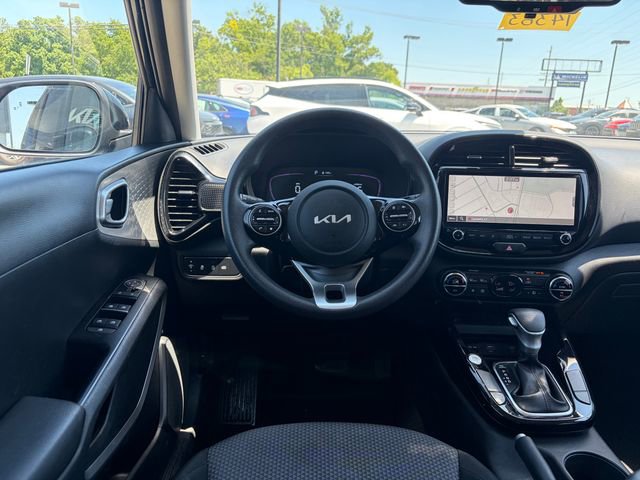 Used 2023 Kia Soul S FWD image 8